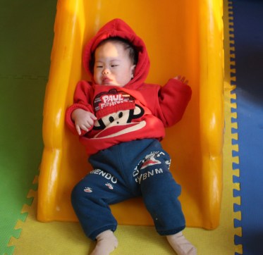 %e8%a4%9a%e7%ac%91%e7%ac%91%e7%85%a7%e7%89%87-2